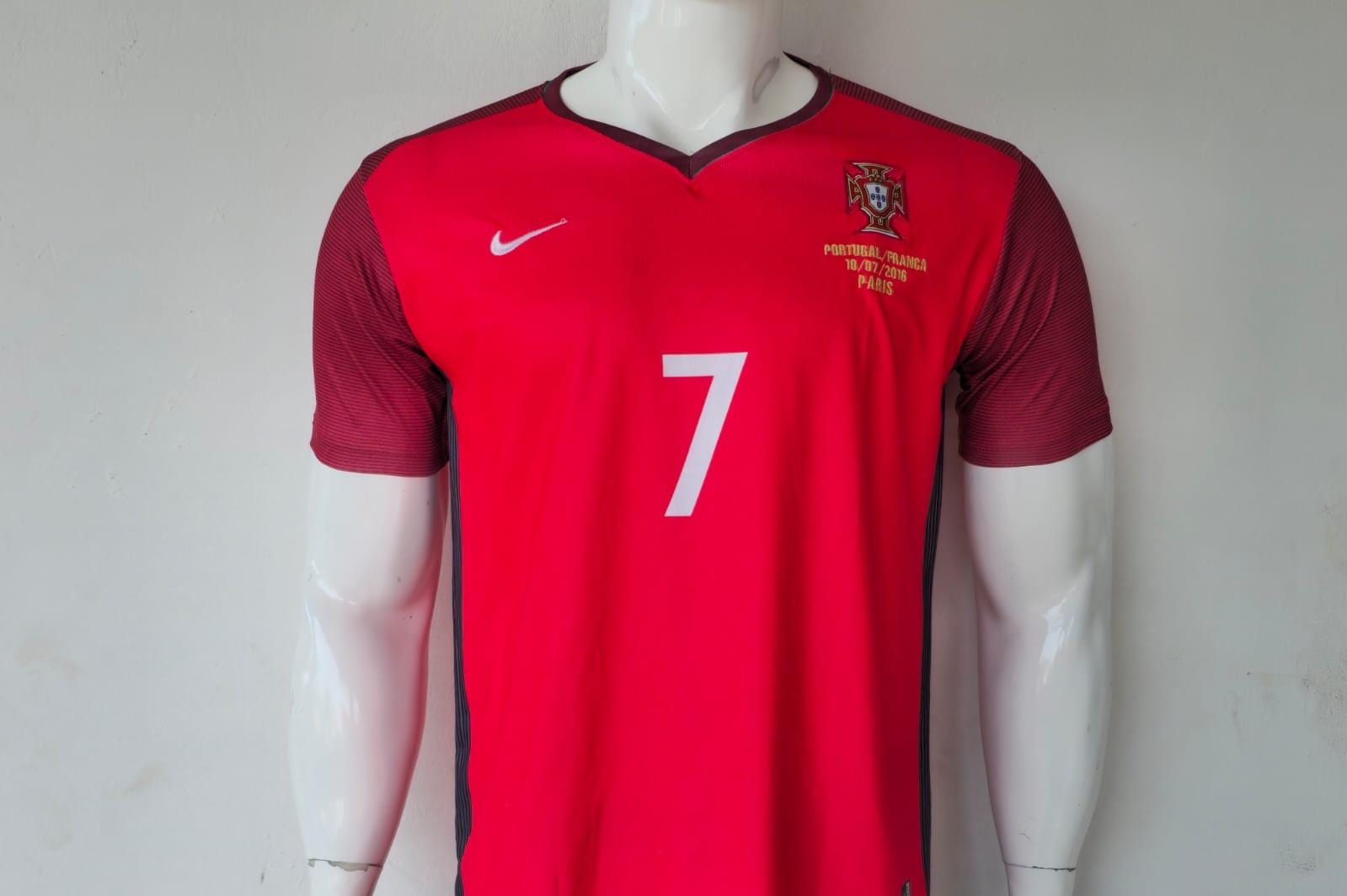 Portugal 2016 Home (RONALDO) - View 1